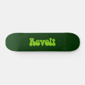 Revolt - Martian Green auf Dk Green Skateboard (Horizontal)