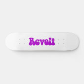 Revolte - Lila auf Weiß Skateboard (Horizontal)