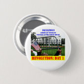 REVOLUTION: 1. TAG BUTTON (Vorne & Hinten)