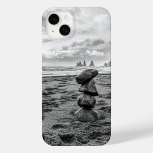 Reynisfjara Beach Cairn Case-Mate iPhone 14 Plus Hülle