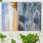 Reynisfjara Beach, Island Geschirrtuch (Gefaltet)