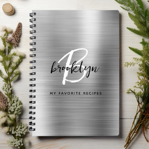 Rezeptbuch mit Silber-Metall-Monogramm und Bürsten Notizblock