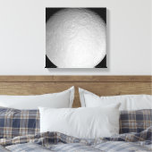 Rhea des Saturn-Eismondes Leinwanddruck (Insitu (Schlafzimmer))