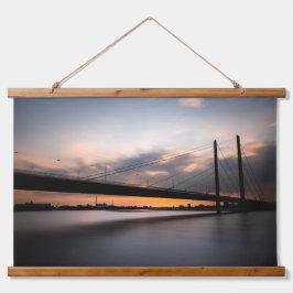 Rheinkniebrücke Dusseldorf, Deutschland Wandteppich Mit Holzrahmen