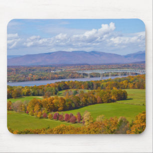 Rhinecliff Brücke in der FallMausunterlage Mousepad