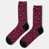 Rhinestones auf dunkelrot socken (Linkes Detail)