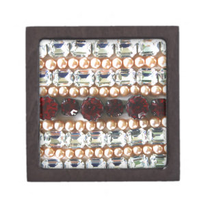 Rhinestones und Perlen - Vintager Schmuck Kiste