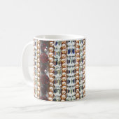 Rhinestones und Perlen - Vintager Schmuckkaffee mu Kaffeetasse (Vorderseite Links)
