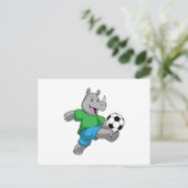Rhino als Fußballspieler mit Fußball Postkarte (Stehend Vorderseite)