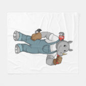 Rhino als Handyman mit Wasserpumpenzange Fleecedecke (Vorderseite (Horizontal))