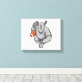 Rhino beim Fußballsport Leinwanddruck (Insitu (Holzboden))