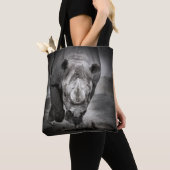 Rhinoceros: Wildtierportrait. Tasche (Von Nahem)