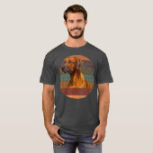 Rhodesian Ridgeback Dog Geschenk Retro Sunset T-Shirt (Vorne ganz)