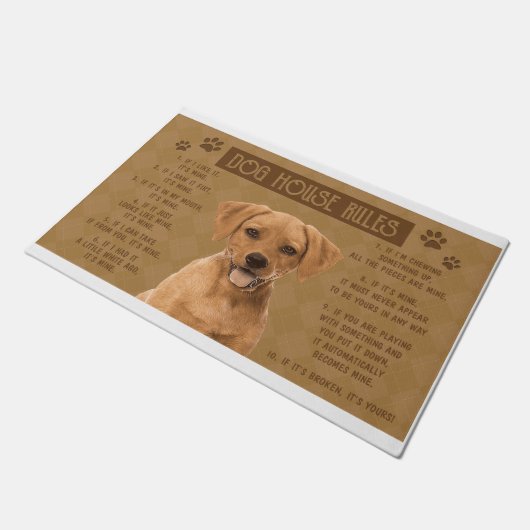 Rhodesian Ridgeback Dog House regiert, wenn es kap Fußmatte (Schrägansicht)