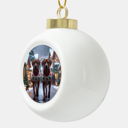 Rhodesian Ridgeback Dogs Christmas Snow Holiday Keramik Kugel-Ornament (Rechts)
