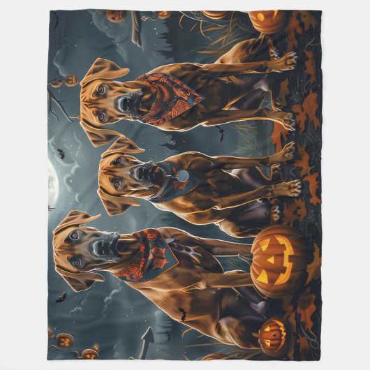 Rhodesian Ridgeback Halloween Spooky Fleecedecke (Vorderseite)