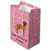 Rhodesian Ridgeback Hund Liebe Herzmuster Rosa Mittlere Geschenktüte (Vorderseite Schrägansicht)