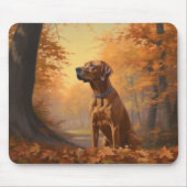Rhodesian Ridgeback im Herbstfall Inspiriert Mousepad (Vorne)
