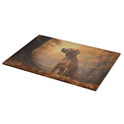 Rhodesian Ridgeback im Herbstfall Inspiriert Schneidebrett (Ecke)