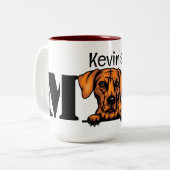 Rhodesian Ridgeback Peeking Personalisierte Mama Zweifarbige Tasse (Vorderseite Links)