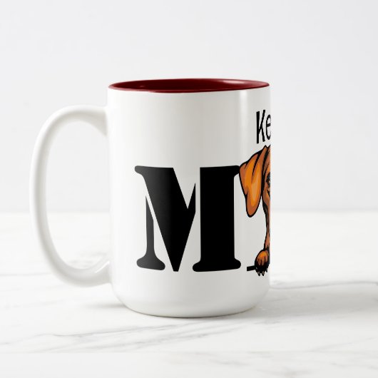 Rhodesian Ridgeback Peeking Personalisierte Mama Zweifarbige Tasse (Links)