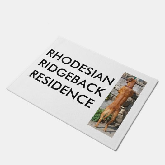 rhodesian ridgeback stehend fußmatte (Schrägansicht)