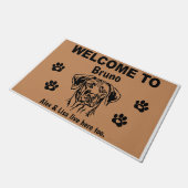 Rhodesian Ridgeback Welcome Personalized Custom Fußmatte (Schrägansicht)