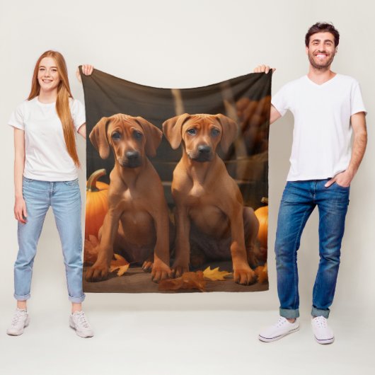 Rhodesian Ridgeback Welppy Autumn Delight Pumpkin Fleecedecke (Beispiel)