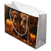 Rhodesian Ridgeback Welppy Autumn Delight Pumpkin Große Geschenktüte (Rückseite Schrägansicht)