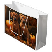 Rhodesian Ridgeback Welppy Autumn Delight Pumpkin Große Geschenktüte (Vorderseite Schrägansicht)