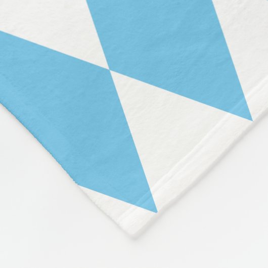 Rhombus-Muster für die blaue und weiße bayerische Fleecedecke (Ecke)