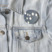 RhombusMustertülle auf blaugrauem Button (Beispiel)