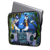 RHYTHMUS & SCHRECKGEISTER LAPTOPSCHUTZHÜLLE (Vorderseite Links)