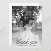 Ribbon Black Script Minimalist Wedding Photo Dankeskarte (Vorne/Hinten)
