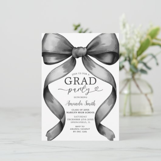 Ribbon der Minimalistischen Black Bow Graduation P Einladung (Stehend Vorderseite)