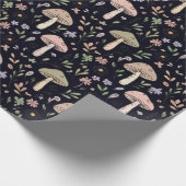 Rich Black Dark Academia Fungi Seamless Pattern Geschenkpapier (Ecke)