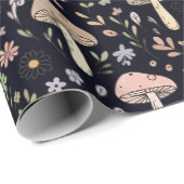 Rich Black Dark Academia Fungi Seamless Pattern Geschenkpapier (Rolleneckpunkt)