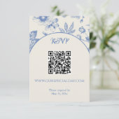 Rich Blue French Floral Toile QR-Code RSVP Karte (Stehend Vorderseite)