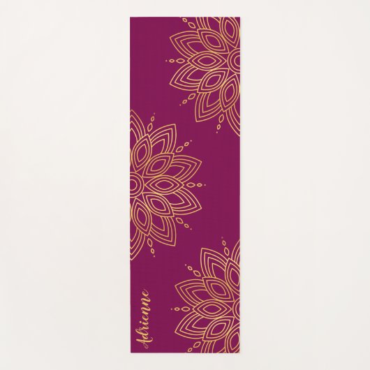 Rich Dark Pink and Faux Gold Mandala Yogamatte (Vorderseite)