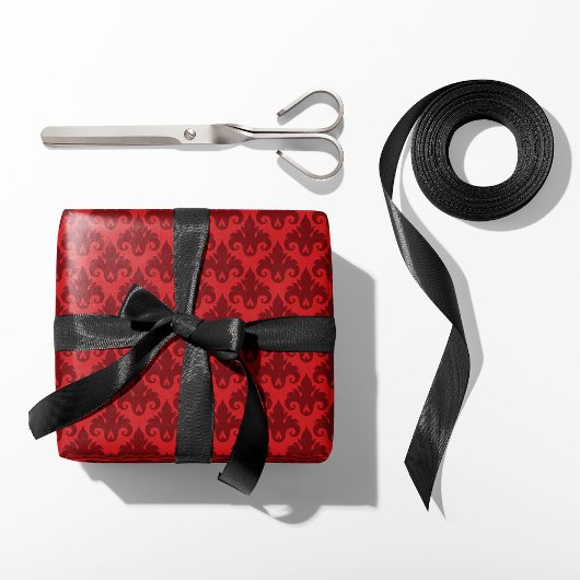 Rich Red Damask Geschenkpapier