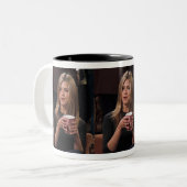 "Richels perfekte Brühe: Sip, Lächeln, wiederholen Zweifarbige Tasse (Vorderseite Links)