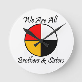 Richtungsgang des Ureinwohner-4 Runde Wanduhr