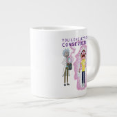 RICK UND MEHR™| Sie leben mit den Folgen Jumbo-Tasse (Vorderseite Rechts)