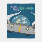RICK UND MORTY™ | Abfliegen im Raumschiff Fleecedecke (Vorderseite)