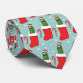 Rick und Morty | Christmas Pickle Rick Pattern Krawatte (Gerollt)