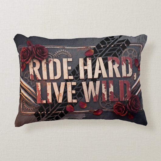 ride hard, live wild dekokissen (Vorderseite)