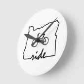 Ride Oregon (Radfahren) Runde Wanduhr (Winkel)