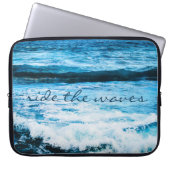 Ride the Waves Quote Hawaii Blue Ocean Foto Laptopschutzhülle (Vorderseite)