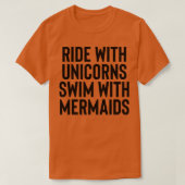 Ride With Unicorns For Hipster n T-Shirt (Design vorne)