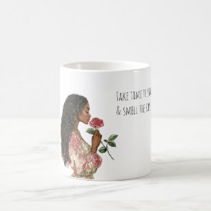 Rieche an den Rosen Schwarzes Mädchen Kaffeetasse